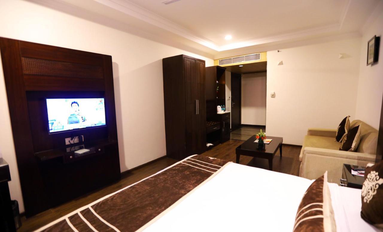 Hotel Pitrashish Pride Igi Intl Airport Delhi Экстерьер фото